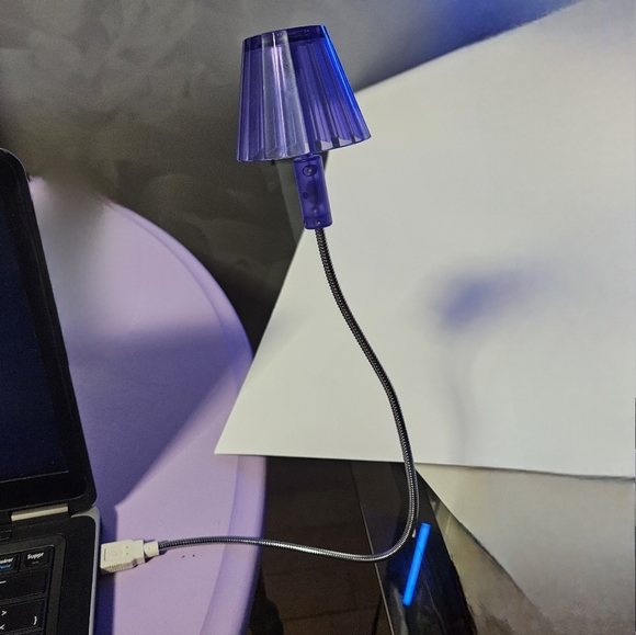 USB reading lamp - Picture 1 of 8